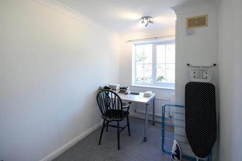 2 bedroom flat to rent, Towergate, London Road, Brighton