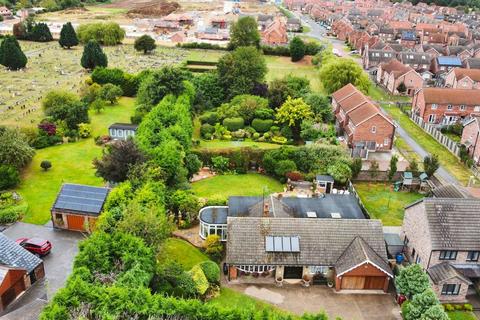 3 bedroom detached bungalow for sale, Barrow Road, Barton-Upon-Humber, DN18 6DA