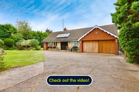 3 bedroom detached bungalow for sale, Barrow Road, Barton-Upon-Humber, DN18 6DA