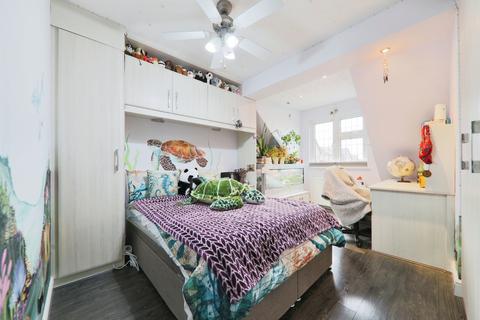 9 Bakersfield, Wrawby, Brigg, DN20 8SZ