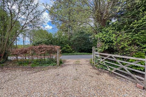 April Cottage Combe Lane, Wormley, Godalming, GU8 5SX