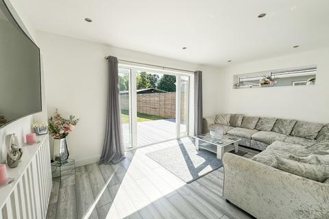 undefined, Sutton Court Drive, Rochford