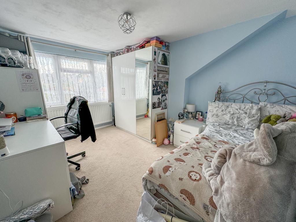 Bed 3