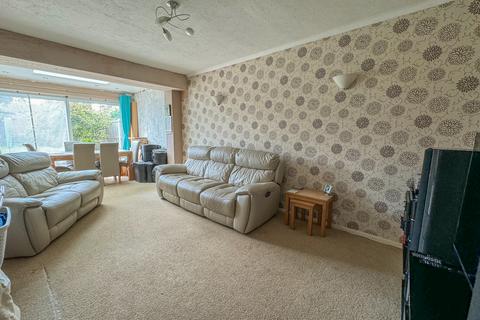 4 bedroom semi-detached bungalow for sale, Hill Lane, Hawkwell