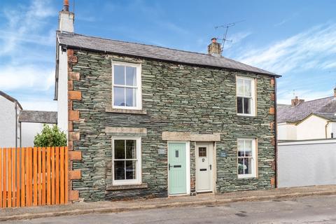 2 bedroom cottage for sale, 1 Cross Street, Keswick, Cumbria, CA12 4DE