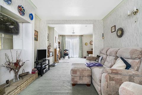 38 Stonecroft Way, Croydon, CR0 3DG