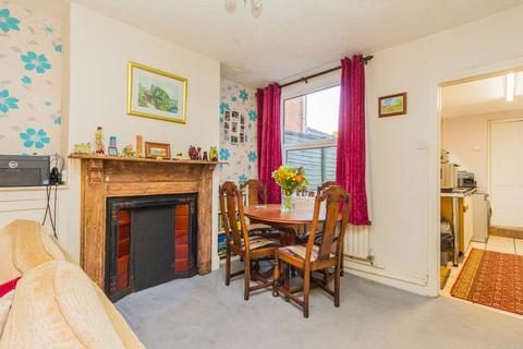 3 bedroom terraced house for sale, Queen Street, Irthlingborough NN9