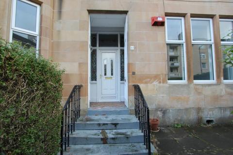 3 bedroom apartment to rent, Herriet Street, Glasgow G41