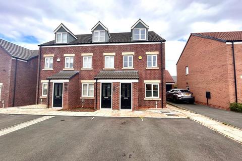 3 bedroom townhouse to rent, Morgana Road , Mansfield, Nottinghamshire