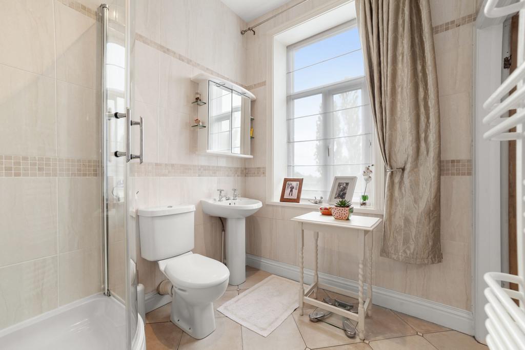 74 Broadgate Lane-43