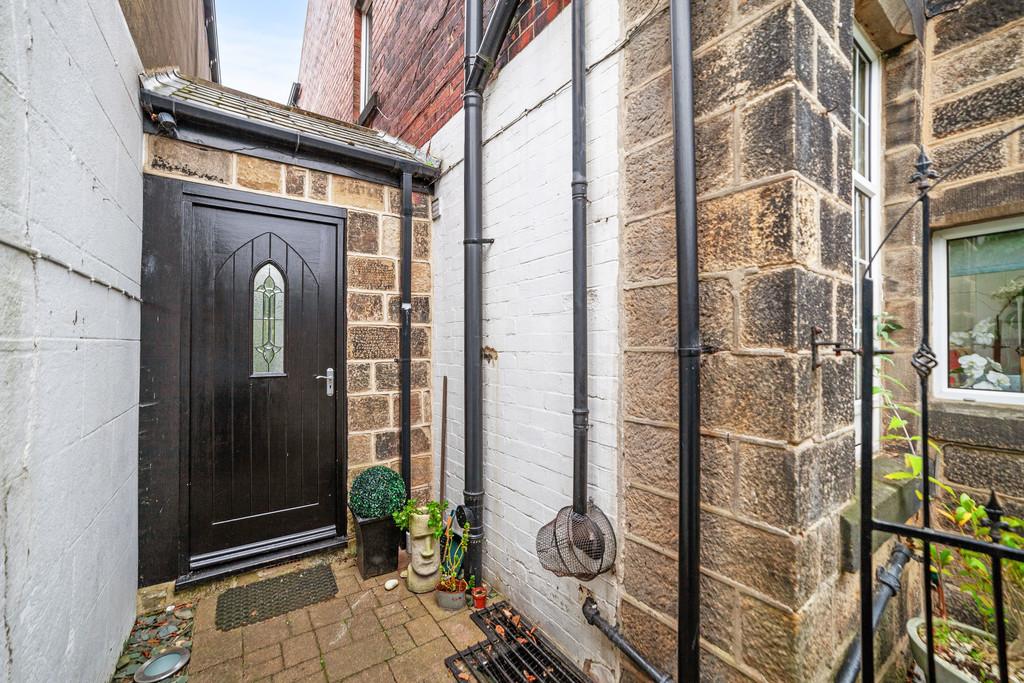 74 Broadgate Lane-10