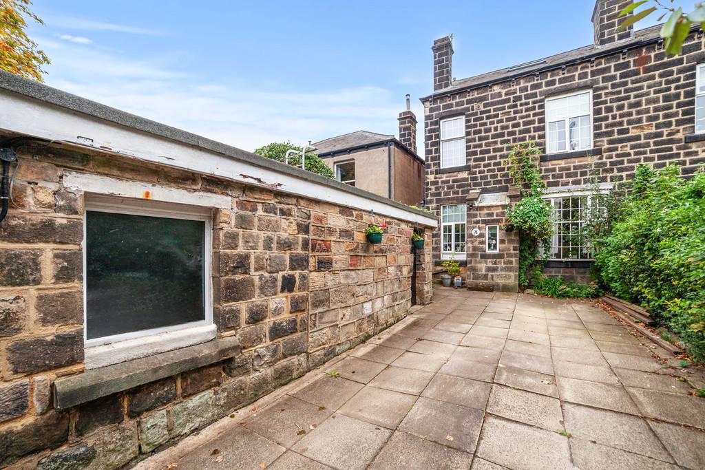 74 Broadgate Lane-11