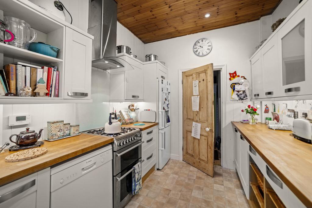 74 Broadgate Lane-17