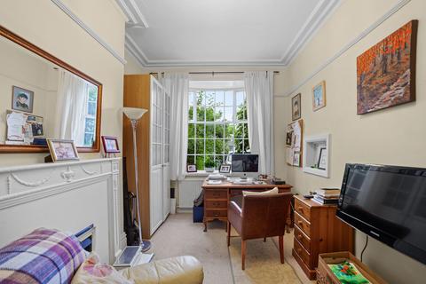 74 Broadgate Lane, Horsforth, Leeds, LS18 4AG