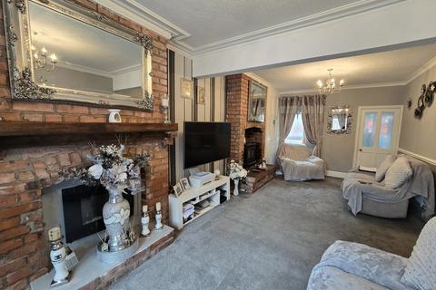 2 bedroom end of terrace house for sale, Royle Street, Northwich