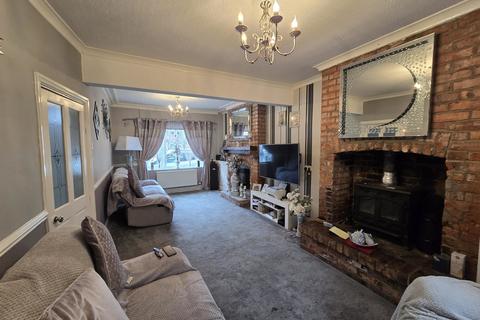 2 bedroom end of terrace house for sale, Royle Street, Northwich