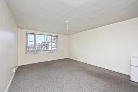 Studio to rent, Chesham Street, Brighton BN2