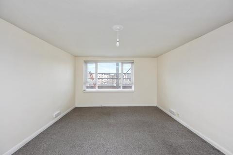 Studio to rent, Chesham Street, Brighton BN2