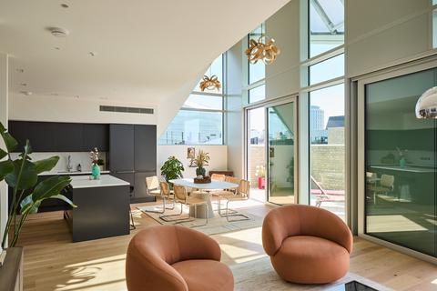 3 bedroom penthouse for sale, Arclight Lofts, Covent Garden WC2