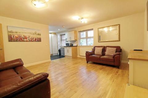 2 bedroom ground floor flat for sale, Cross Street, Wigston