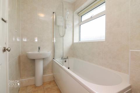 61 Newstead, Tamworth, B79 7UU