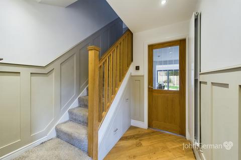 20 Ampleforth Drive, Stafford, ST17 4TE