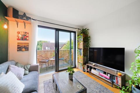 1 bedroom flat for sale, Fermoy Road, London, W9