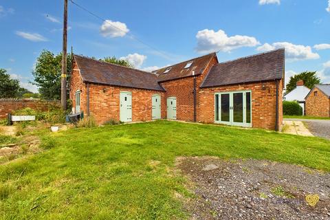 2 bedroom barn conversion for sale, Woodhouses Road, Burntwood