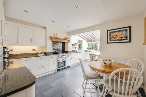 6 bedroom cottage for sale, Bromstead Common, Newport