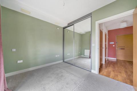 1 bedroom flat to rent, Needham Court, Blagrove Road, Teddington, TW11