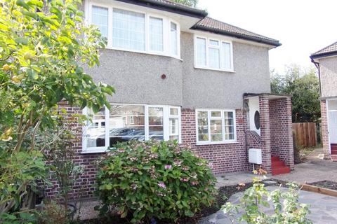 2 bedroom ground floor maisonette for sale, Hambledon Gardens, South Norwood, London, SE25 6BU