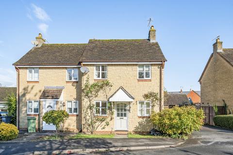 2 bedroom semi-detached house to rent, The Grove, Cotsmore Close, Moreton in Marsh