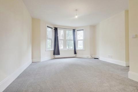 2 bedroom apartment for sale, Victoria Avenue, Southend-on-sea, SS2