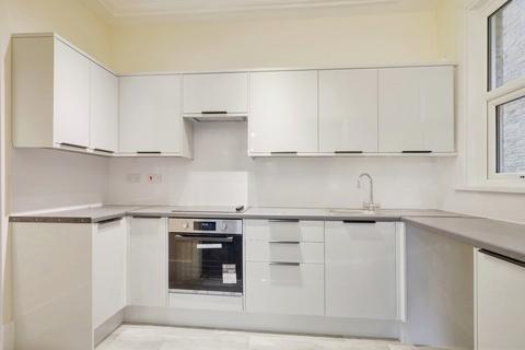 2 bedroom apartment for sale, Victoria Avenue, Southend-on-sea, SS2