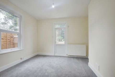 2 bedroom apartment for sale, Victoria Avenue, Southend-on-sea, SS2