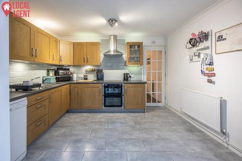 1 Hatton Close, Northfleet, Gravesend, DA11 8SD