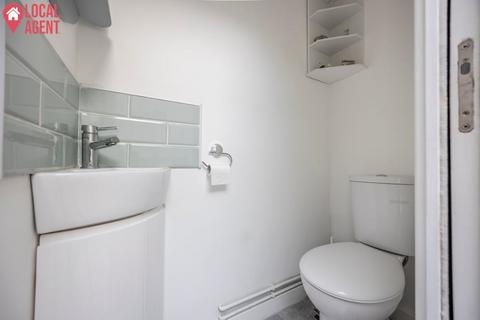 1 Hatton Close, Northfleet, Gravesend, DA11 8SD