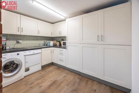 1 Hatton Close, Northfleet, Gravesend, DA11 8SD