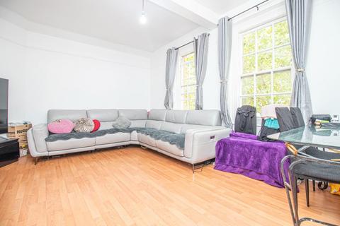 3 bedroom flat for sale, Palissy Street, Shoreditch, E2