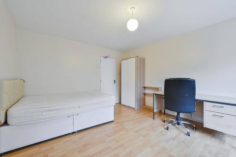 3 bedroom maisonette to rent, Earlsferry Way N1, Islington, London, N1