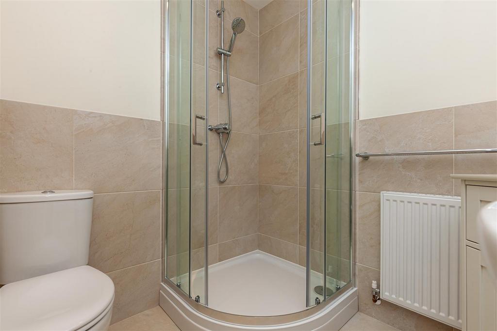 Bedroom 3 - En Suite Shower Room.jpg