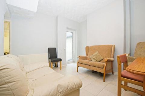 4 bedroom terraced house for sale, Blackweir Terrace, Cardiff CF10