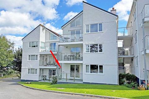 2 bedroom ground floor flat for sale, Boskerris Road, Carbis Bay, St Ives - Short walk to beach