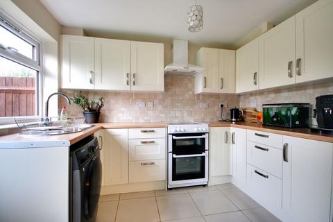 15 Caroline Close, Keynsham, Bristol, BS31 2LF
