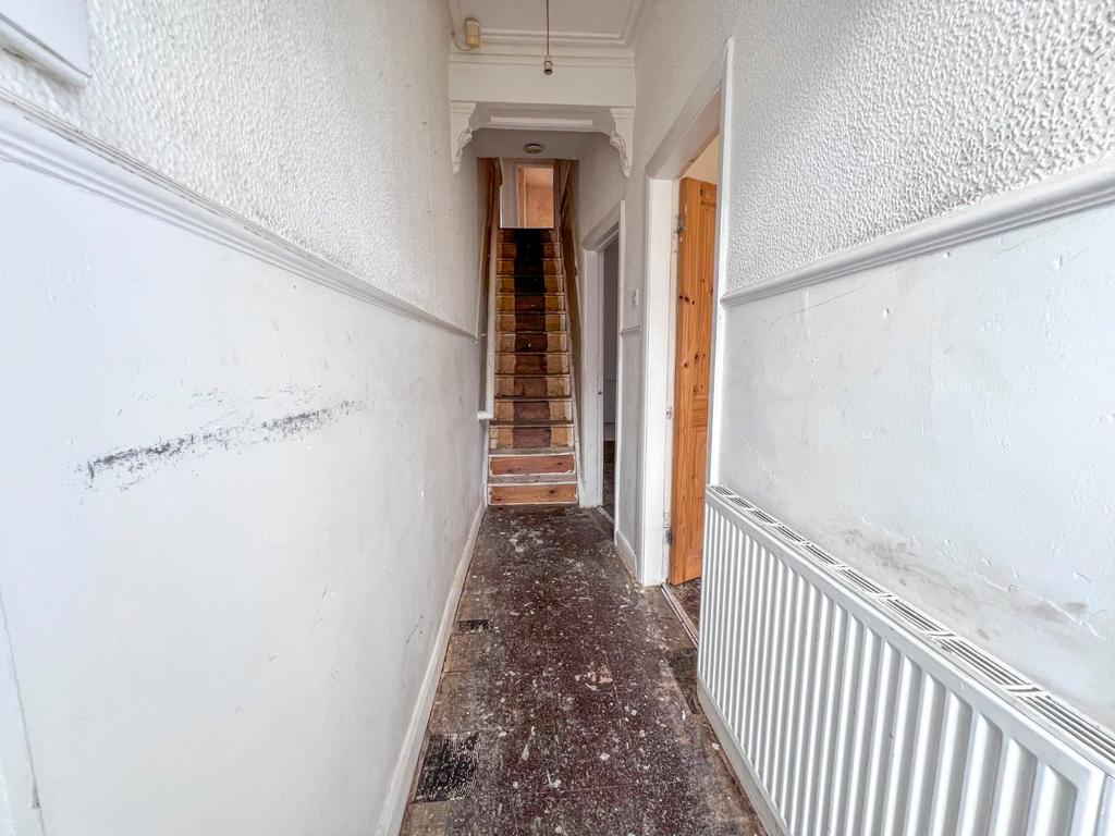 Kettlewell Street, Grimsby, North... 3 bed terraced house for sale £