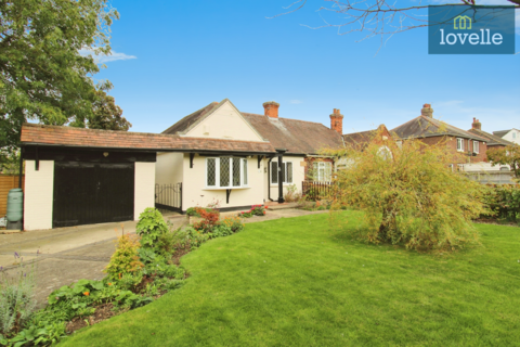 25 Healing Road, Stallingborough, Grimsby, DN41 8AD