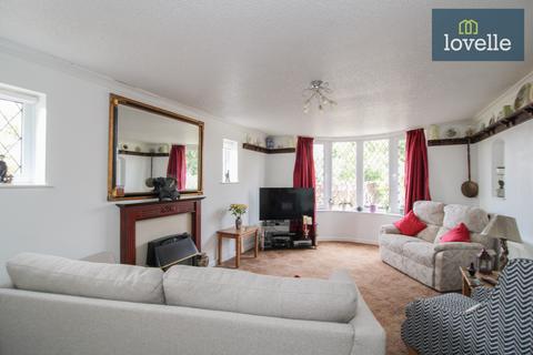 25 Healing Road, Stallingborough, Grimsby, DN41 8AD