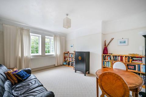 2 bedroom flat for sale, Kew Road, Kew, Richmond, TW9