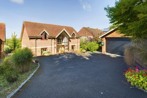 4 bedroom detached house for sale, Little Lane, Loosley Row