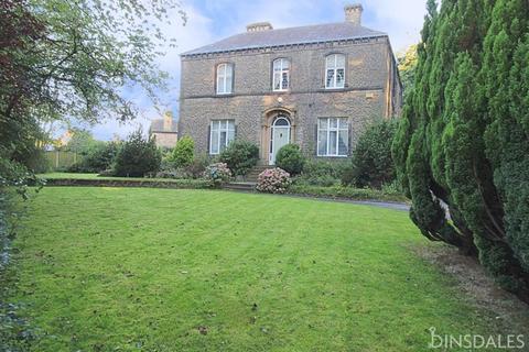 208 Common Road, Low Moor, Bradford, BD12 0EL